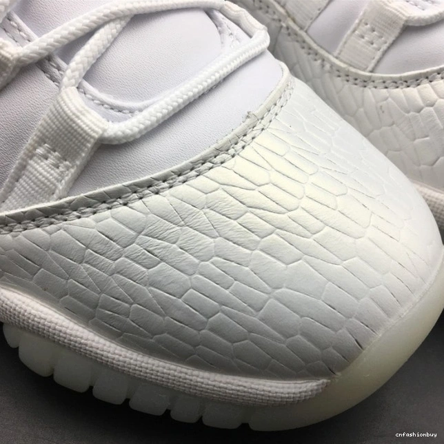 Frost Jordan Low Heiress White 11 Air 897331-100 0707